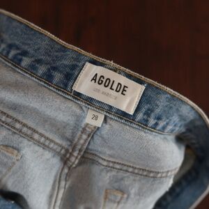 AGOLDE Los Angeles Denim Shorts – Size 28, Frayed-Hem, Premium Cutoff